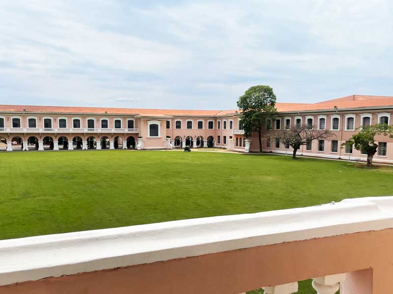 escola-de-cadetes-area-externa-patio-agulhas-negras-museu-virtual-campinas